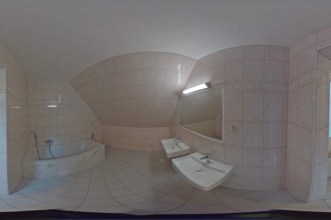 Exklusive Dachgeschosswohnung zwischen Schloss Hetzendorf und Schloss Schönbrunn