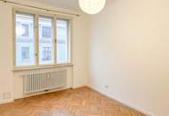 Unmittelbare Naschmarkt-Nähe: Sehr helle Altbauwohnung