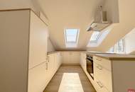 Moderne Dachgeschosswohnung mit hochwertiger Ausstattung und zentraler Lage