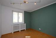 Einladendes Einfamilienhaus mit traumhaftem Garten und großzügiger Terrasse in begehrter Lage von Stockerau