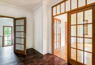 Grüne Oase in Prestige-Lage, Stilvilla mit ca. 1.600 m² Grund, Gästehaus, 2 Garagen und großem Pool