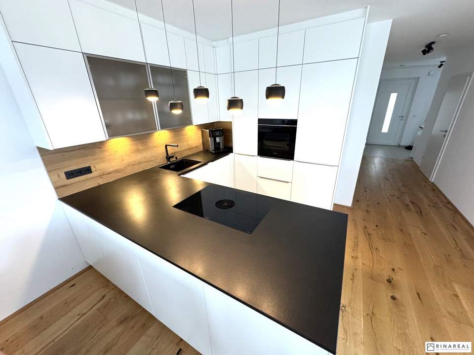 Wunderschöne Doppelhaushälfte // Zweitbezug | Eigengarten | 2 PKW Stellplätze | Luft-Wärmepumpe | Erlenweg - Haus 2B | ab 1. April 2026