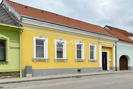 LANDHAUS mit Innenhof + GARTENPARZELLE in BW mit Garagengebäude - Besichtigung SA 14.3. Vormittag n.V., Haus-kauf, 125.000,€, 2061 Hollabrunn