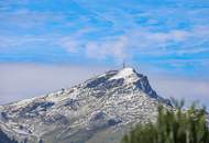 Grundstück mit Baugenehmigung für Doppel- oder Mehrfamilienhaus