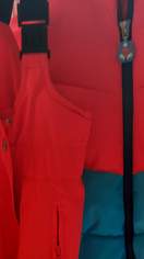 Skianzug, 30 €, Kindersachen-Sport & Räder in 4052 Kleßheim Skianzug, 30 €, Kindersachen-Sport & Räder in 4052 Kleßheim