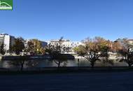 Stadtwohnung in Bestlage: direkt bei der Urania, Wien Mitte und Prater - 2.Zimmer mit Donaukanal-Blick