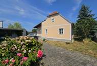 Wohnhaus mit großem Garten, Garage und Blick auf die Burg Güssing