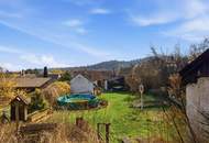 Traditionelles Bauernhaus mit großem Grundstück, Weinpresshaus, Keller und Nebengebäuden!