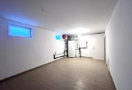 Erstbezug !! Traumhafte Doppelhaushälfte , Wohnkeller mit Garten und 2 Stellplätzen!