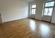 Einziehen oder vermieten: Sanierte 2-Zimmer-Wohnung