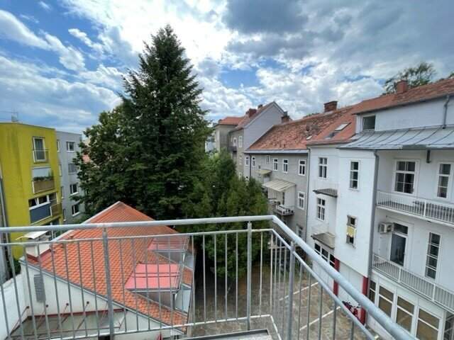 2-Zimmer-Wohnung, Univiertel