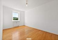 Helle 2-Zimmer-Wohnung mit großzügiger Loggia