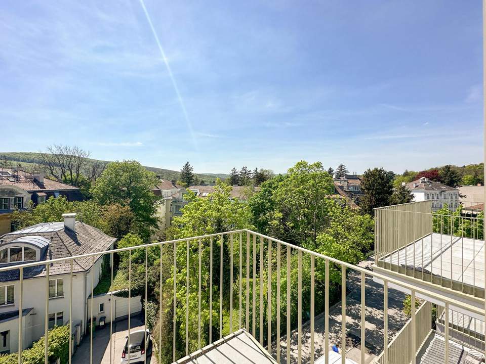 Dachgeschosswohnung mit Weitblick, inkl. PP, Hz, WW und KW // Attic apartment with long view, incl. Parking, Heating, Warm and Cold Water //