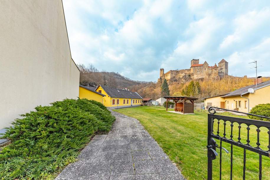 Urlaubsresidenz mitten im Thayatal mit spektakulärem Ausblick auf die Burg Hardegg!, Haus-kauf, 159.000,€, 2083 Hollabrunn