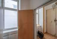 **Hannovermarkt** Charming 3-Room Period Apartment – Airbnb Suitable with Approved Balcony Option