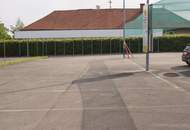Parkplatz / Lagerfläche