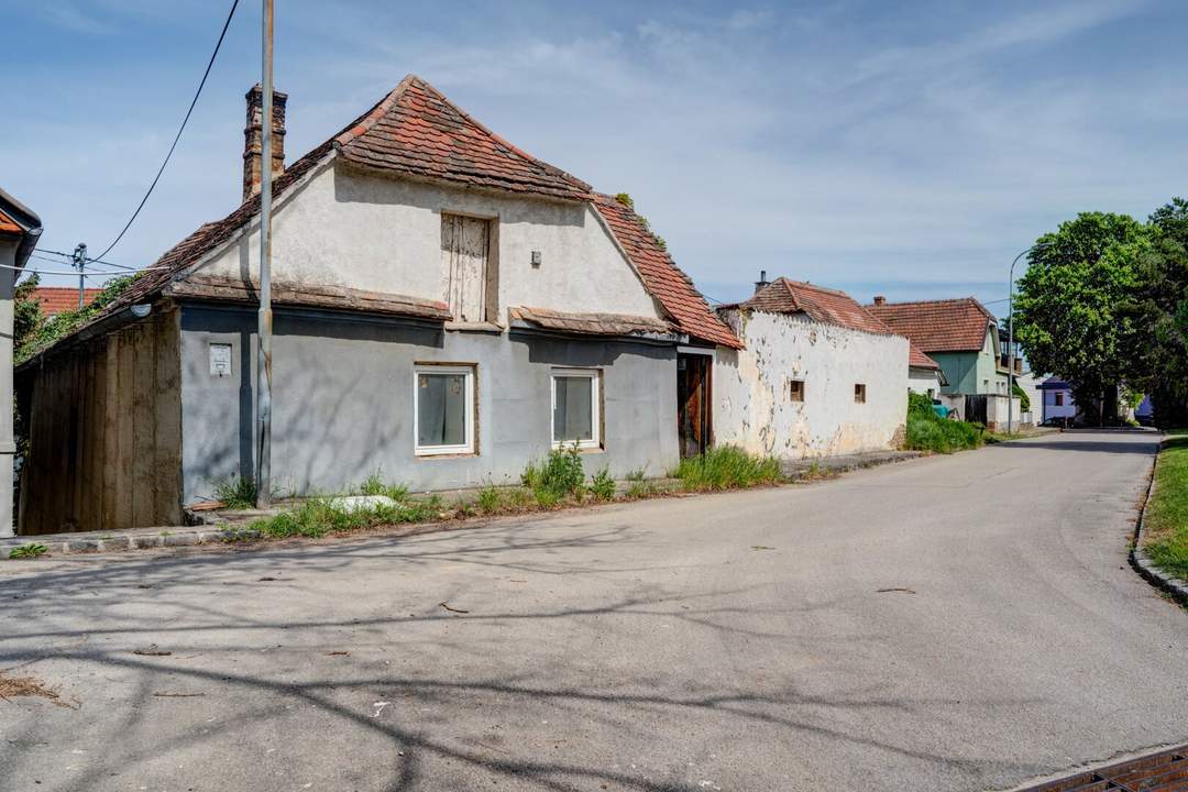 Stark sanierungsbedürftiges Haus in Haugsdorf!