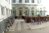 2-Zimmer DG mit kleinem Balkon nahe U4/Pilgramgasse, 1060!