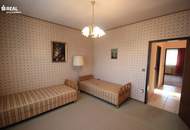 Gepflegtes Einfamilienhaus mit Wintergarten, Garage und Alarmanlage