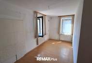 Mehrfamilienhaus mit großzügigem Grundstück und vielseitig nutzbaren Nebengebäuden in Traismauer