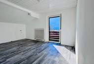 Blick in die Berge: 3 Zimmer-Dachgeschoss-Wohnung mit Balkon