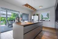 Exklusives Wohnen mit Pool, modernster Technik & außergewöhnlichem Ambiente