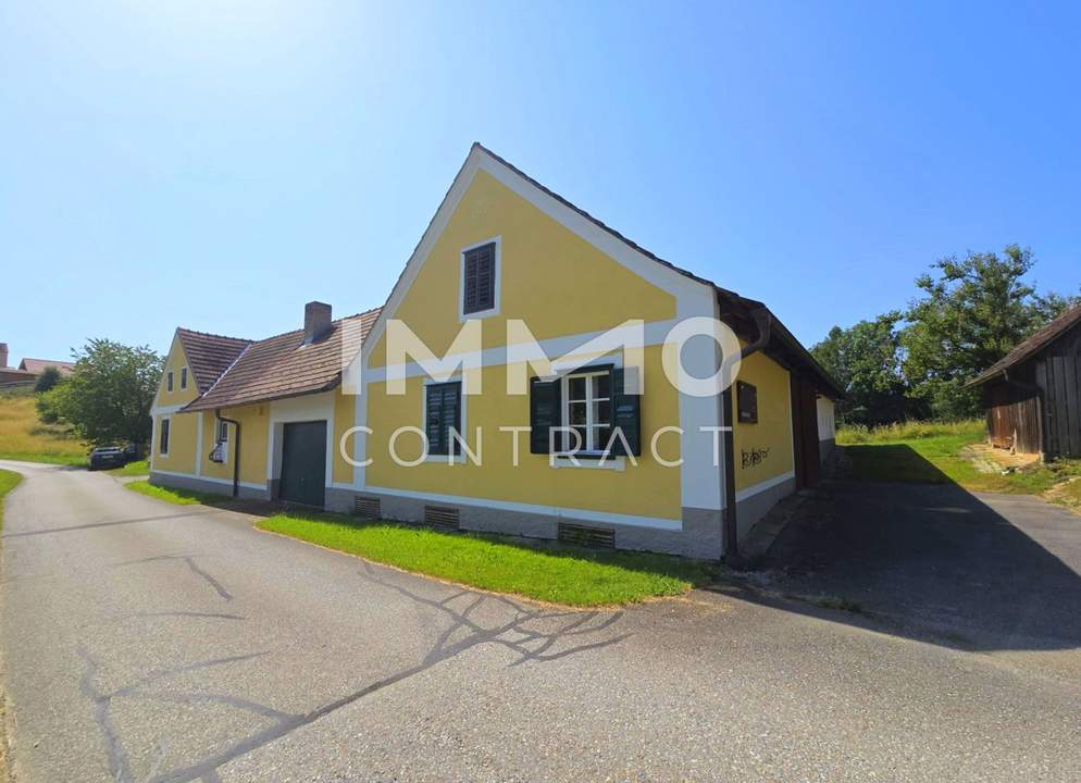 TRAUMLAGE auf einer Anhöhe! - KLASSISCHER Vierkanthof - nahe Fürstenfeld/Bad Loipersdorf - sehr gut erhalten!