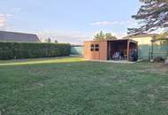 Sehr gepflegtes und geräumiges Stock- Wohnhaus samt integrierter Garage in guter Lage