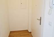 UNBEFRISTET, gepflegte 47 m2 Altbau mit 27 m2 Garten/Terrasse, 2 Zimmer, Kochnische, Wannenbad, Parketten, Randhartingergasse