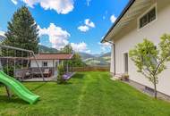 Hochwertiges Zweifamilienhaus in unverbaubarer Aussichtslage