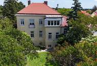 CHARMANTE ETAGE IM OBERGESCHOSS EINES ZWEIFAMILIENHAUSES MIT TERRASSE &amp; GROSSEM GARTENPARADIES
