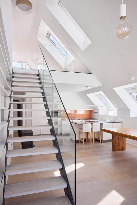 Moderne 135m² Dachterrassen-Maisonette