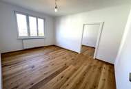 Wunderschöne, kernsanierte Pärchen Wohnung im 2.Stock!