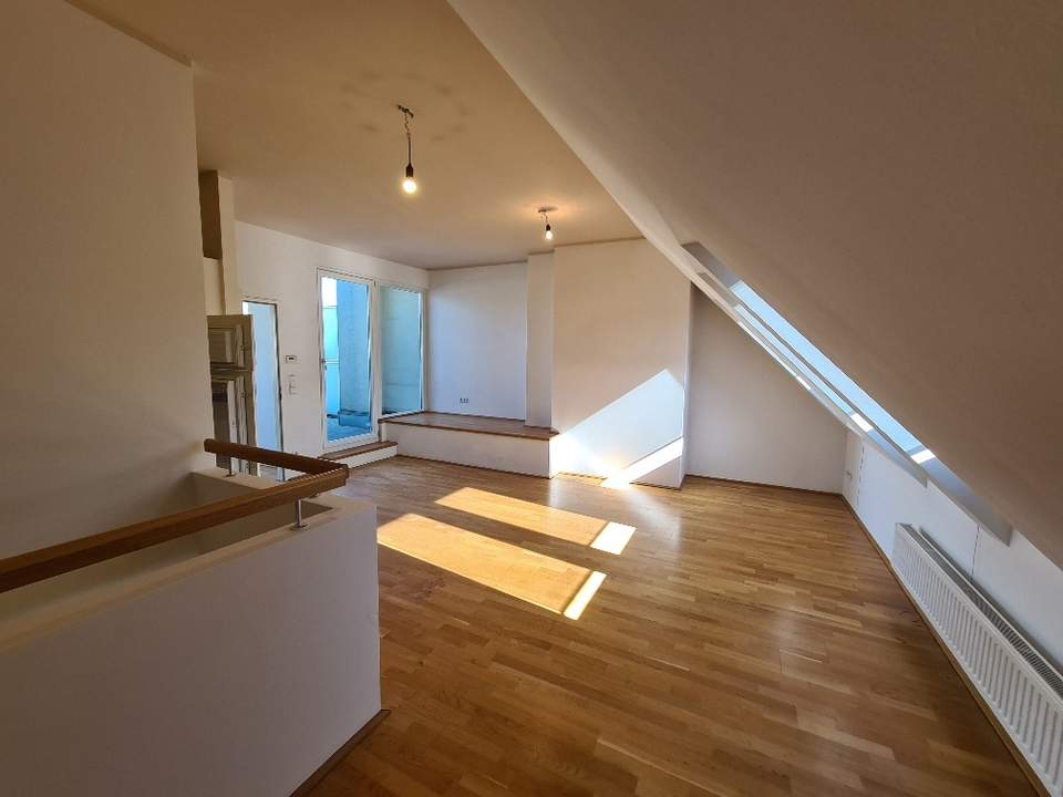 Maisonettewohnung mit 3,6% Rendite - unbefristet vermietete 3 Zimmer Wohnugn mit Innenhofterrasse