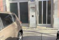 3 Zimmerwohnung in saniertem Wohnhaus perfekt gelegen mit Loggia