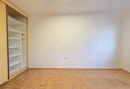 Sehr gepflegte Dreizimmer - Mietwohnung im 2.Stock in ruhiger Seitengassenlage mit Freisicht.