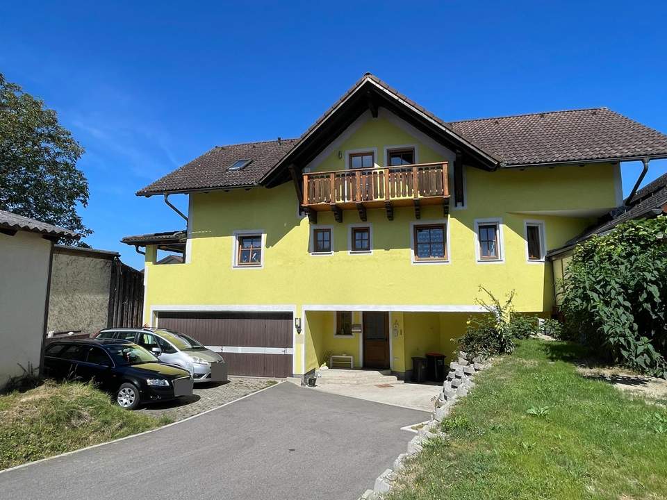 Großzügiges Wohnhaus mit Ausblick in Freinberg (Nähe Passau)