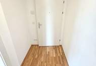 Viel Licht - Zwei Zimmer - Große Terrasse! Ideale Kleinwohnung mit dem extra WOW! Klimaaktiv Bronze! Ruhige Seitengasse + Luftwärmepumpe und Solaranlage + Perfekte Raumaufteilung + Garage!