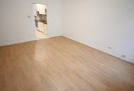 "++ zentral ++ ruhig ++ renoviert ++"