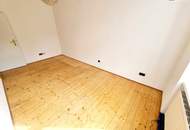 Entzückende Altbauwohnung mit Sanierungsbedarf! Balkon optional möglich! Grüner Innenhof + Ruhelage + Schönes Altbauhaus! Jetzt selbst gestalten und einziehen!