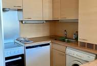 HELLE 2 ZIMMER Wohnung in RUHIGER Wohngegend - renovierungsbedürftig