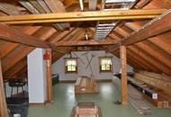 Haus auf großem Grundstück