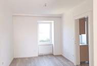 Sanierte 4 Zimmer Wohnung im Haus mit einem großen Garten