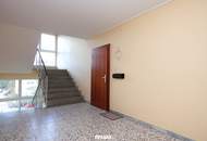 Einziehen und wohlfühlen – helle 2-Zimmer-Wohnung mit Loggia und Parkplatz