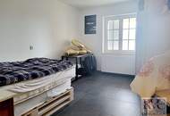 Exklusives, großzügiges Wohnhaus auf einem 1.600 m2 großen Grundstück, Pool &amp; traumhaften Weitblick