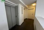 SANIERTE &amp; MÖBLIERTE DACHGESCHOSSWOHNUNG INKL. KÜCHE! SOFORT BEZIEH- ODER VERMIETBAR! FÜR ANLEGER UND EIGENNUTZER!