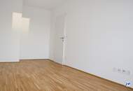 Helle 2-ZIMMER-WOHNUNG MIT großer TERRASSE NÄHE U6!