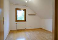 Heimeliges Doppelhaus in Holzbauweise – Wohnen mit Wohlfühlfaktor in ruhiger Siedlungslage!