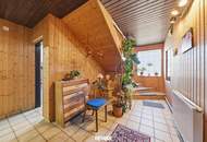 Großes Familienpotenzial in Niederfellabrunn: Gepflegtes Massivhaus mit Traum-Aussicht!