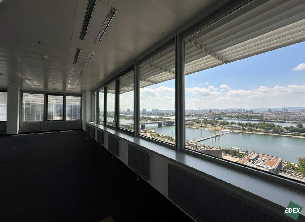 Attraktive Bürofläche mit Aussicht | Ares Tower